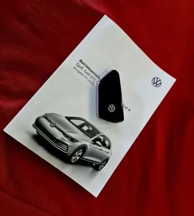 Vendo Volkswagen Golf 2021 - 36500 EUR, 60950 km - AUTO.MOTO.pt