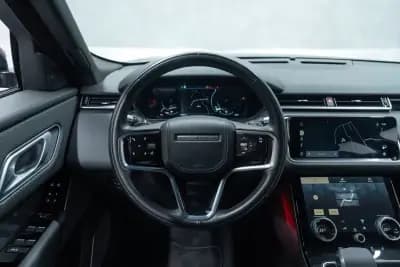 Sell Land Rover Range Rover Velar 2021 - 51950 EUR, 76000 km - AUTO.MOTO.pt