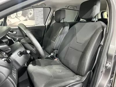 Vendo Renault Clio Sport Tourer 2015 - 8600 EUR, 248781 km - AUTO.MOTO.pt