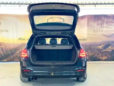 Vendo BMW 320 2018 - 21900 EUR, 181742 km - AUTO.MOTO.pt