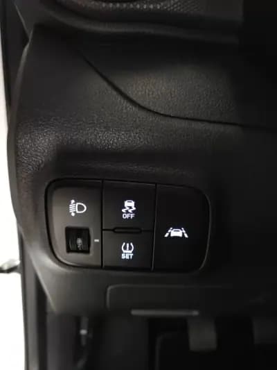 Vendo Hyundai i10 2021 - 14950 EUR, 23600 km - AUTO.MOTO.pt