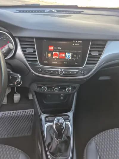 Sell Opel Crossland X 2019 - 10450 EUR, 147430 km - AUTO.MOTO.pt