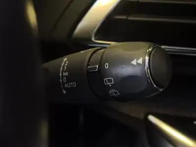 Vendo Peugeot 3008 2022 - 21990 EUR, 34669 km - AUTO.MOTO.pt