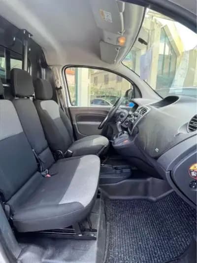 Sell Renault KANGOO 1.5 DCI 3Lugares 2019 - 14250 EUR, 93400 km - AUTO.MOTO.pt
