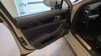 Sell Porsche Panamera Sport Turismo 2024 - 119900 EUR, 45564 km - AUTO.MOTO.pt