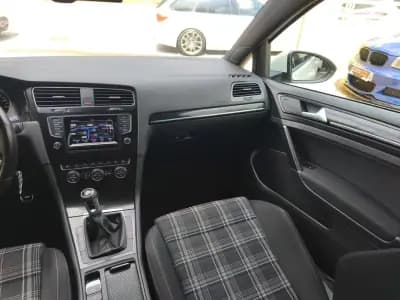 Vendo Volkswagen Golf 2014 - 17900 EUR, 195000 km - AUTO.MOTO.pt