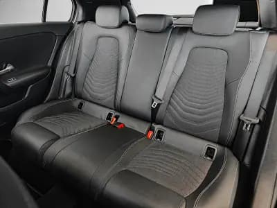 Vendo Mercedes-Benz A 250e 2021 - 26450 EUR, 94000 km - AUTO.MOTO.pt