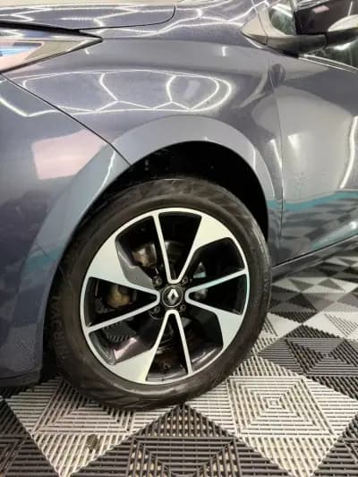 Vendo Renault Zoe 2017 - 10499 EUR, 105000 km - AUTO.MOTO.pt