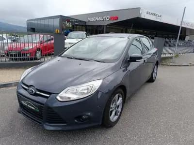 Sell Ford Focus 2014 - 9900 EUR, 168000 km - AUTO.MOTO.pt