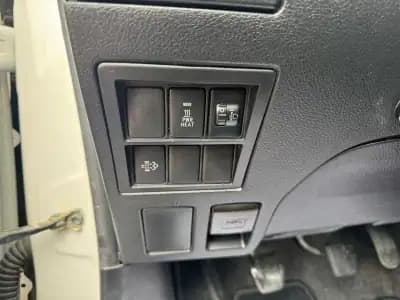 Sell Toyota Hilux 2020 - 26900 EUR, 131655 km - AUTO.MOTO.pt