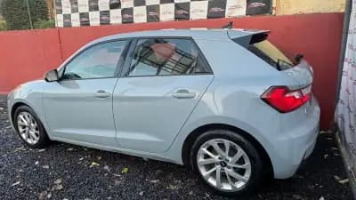 Vendo Audi A1 Sportback 2022 - 17400 EUR, 87500 km - AUTO.MOTO.pt