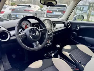 Vendo MINI Cooper 2012 - 9750 EUR, 170000 km - AUTO.MOTO.pt