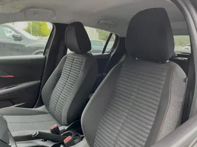 Vendo Peugeot 208 2023 - 13750 EUR, 62065 km - AUTO.MOTO.pt