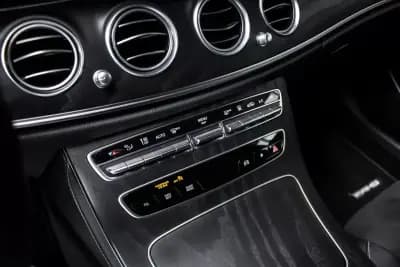 Sell Mercedes-Benz E 300 2022 - 39750 EUR, 66165 km - AUTO.MOTO.pt