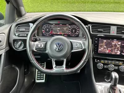 Vendo Volkswagen Golf 2019 - 27990 EUR, 110000 km - AUTO.MOTO.pt