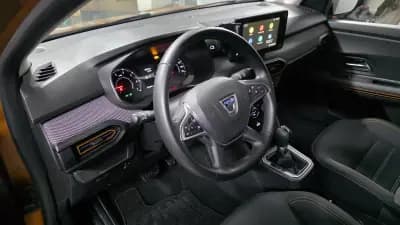 Sell Dacia Sandero 2021 - 17990 EUR, 37000 km - AUTO.MOTO.pt