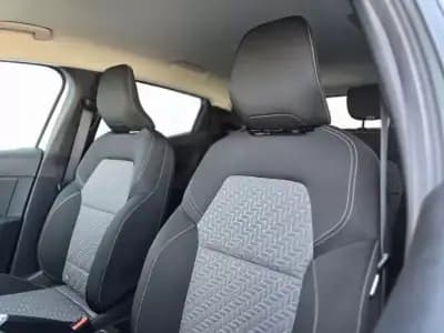 Vendo Renault Clio 2023 - 14900 EUR, 55991 km - AUTO.MOTO.pt