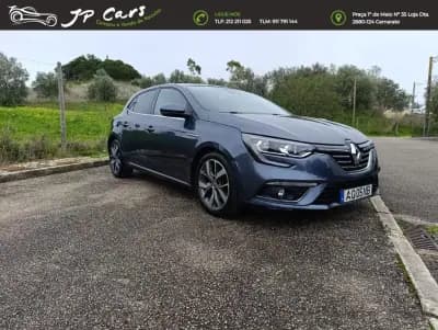 Vendo Renault Mégane 2016 - 12500 EUR, 106380 km - AUTO.MOTO.pt