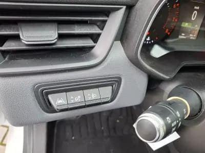 Sell Renault Clio 2020 - 13250 EUR, 54500 km - AUTO.MOTO.pt