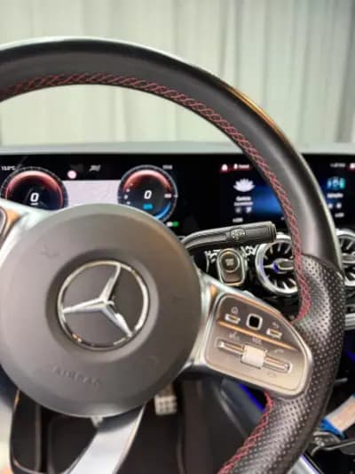 Vendo Mercedes-Benz EQA 2022 - 28750 EUR, 148000 km - AUTO.MOTO.pt