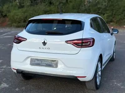 Vendo Renault Clio 2020 - 11900 EUR, 158151 km - AUTO.MOTO.pt
