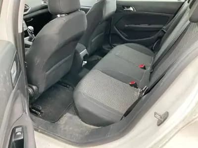 Sell Peugeot 308 2019 - 13999 EUR, 75015 km - AUTO.MOTO.pt