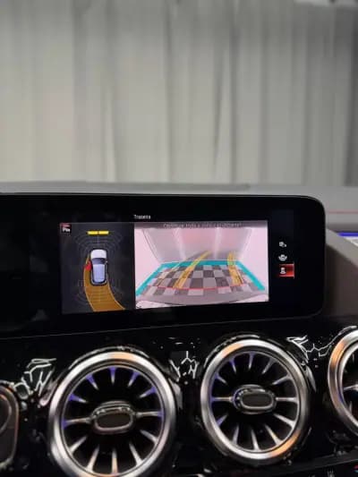 Vendo Mercedes-Benz EQA 2022 - 28750 EUR, 148000 km - AUTO.MOTO.pt