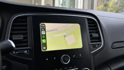 Vendo Renault Mégane Sport Tourer 2018 - 12999 EUR, 131021 km - AUTO.MOTO.pt