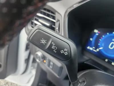 Vendo Ford Kuga 2022 - 18800 EUR, 129800 km - AUTO.MOTO.pt