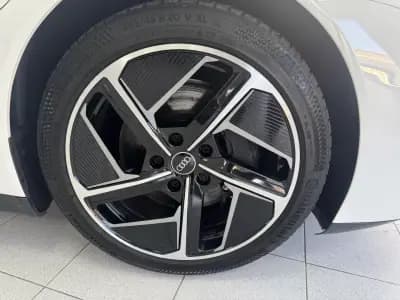 Vendo Audi e-tron GT 2023 - 62500 EUR, 53927 km - AUTO.MOTO.pt