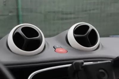 Vendo Smart Fortwo Cabrio 2015 - 8900 EUR, 50800 km - AUTO.MOTO.pt