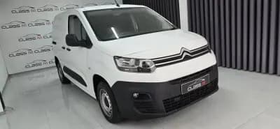 Vendo Citroën Berlingo 2021 - 17500 EUR, 49659 km - AUTO.MOTO.pt