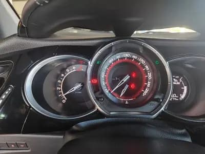 Vendo DS DS3 2016 - 17500 EUR, 48000 km - AUTO.MOTO.pt