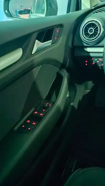 Vendo Audi A3 2015 - 17800 EUR, 106018 km - AUTO.MOTO.pt