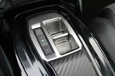 Vendo Peugeot 2008 2022 - 22900 EUR, 31255 km - AUTO.MOTO.pt