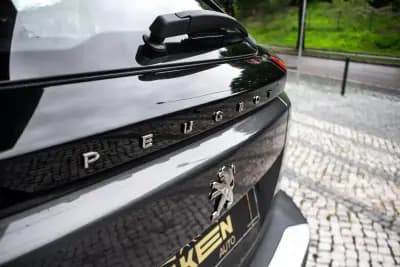 Vendo Peugeot 2008 2020 - 15450 EUR, 125449 km - AUTO.MOTO.pt