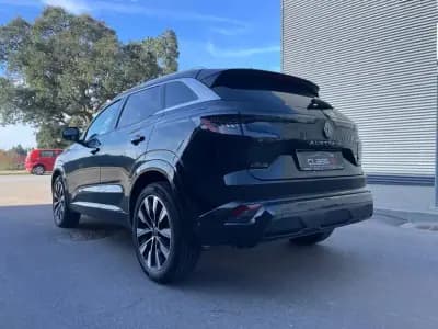 Vendo Renault Austral 2023 - 31000 EUR, 11000 km - AUTO.MOTO.pt