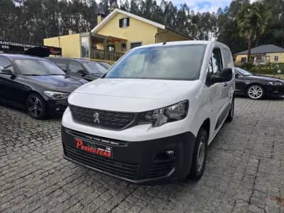Vendo Peugeot Partner 2020 - 13900 EUR, 99000 km - AUTO.MOTO.pt