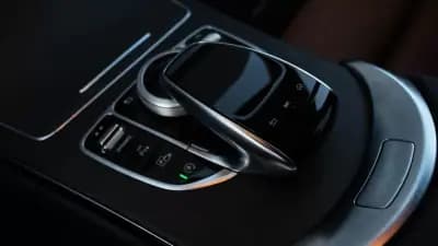 Sell Mercedes-Benz C 220 2020 - 29000 EUR, 169000 km - AUTO.MOTO.pt