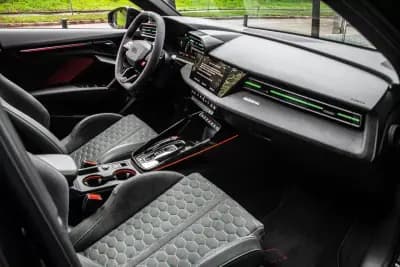 Sell Audi RS3 Sportback 2025 - 86900 EUR, 17138 km - AUTO.MOTO.pt