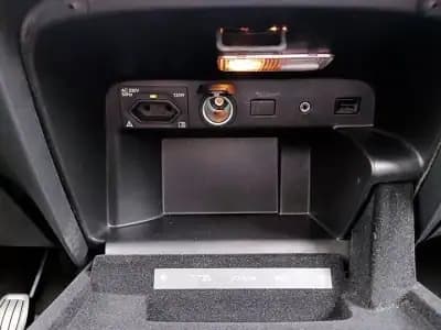 Sell Citroën C4 Spacetourer 2019 - 19900 EUR, 90359 km - AUTO.MOTO.pt