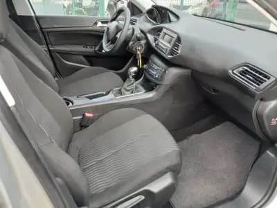 Vendo Peugeot 308 SW 2014 - 8350 EUR, 183107 km - AUTO.MOTO.pt
