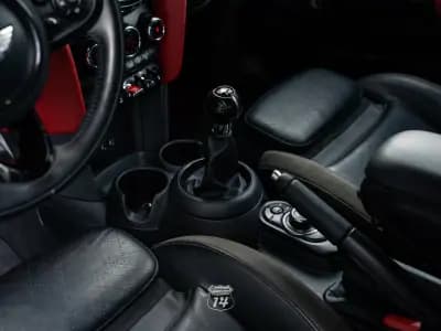 Sell MINI 2019 - 17990 EUR, 53900 km - AUTO.MOTO.pt