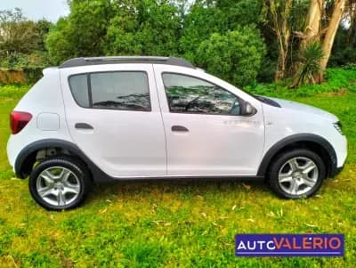 Vendo Dacia Sandero 2019 - 11950 EUR, 52000 km - AUTO.MOTO.pt