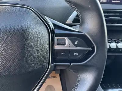 Vendo Peugeot 5008 2018 - 20500 EUR, 137000 km - AUTO.MOTO.pt