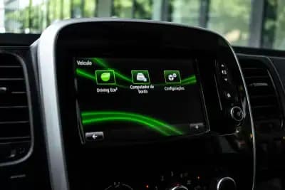 Vendo Renault Trafic 2020 - 30990 EUR, 126359 km - AUTO.MOTO.pt