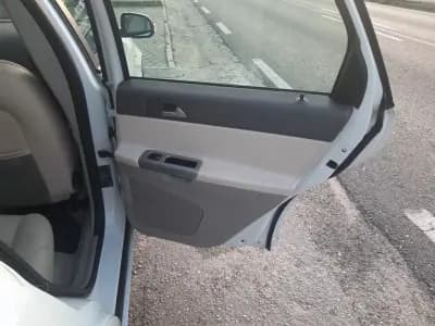 Sell Volvo V50 2009 - 6900 EUR, 276300 km - AUTO.MOTO.pt