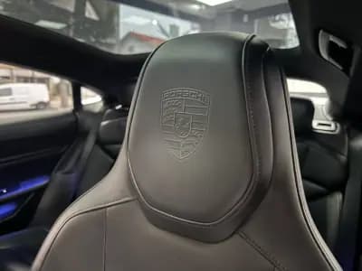 Sell Porsche Taycan 2021 - 63000 EUR, 95033 km - AUTO.MOTO.pt