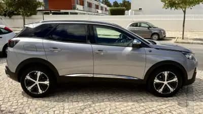 Sell Peugeot 3008 2019 - 17900 EUR, 107577 km - AUTO.MOTO.pt