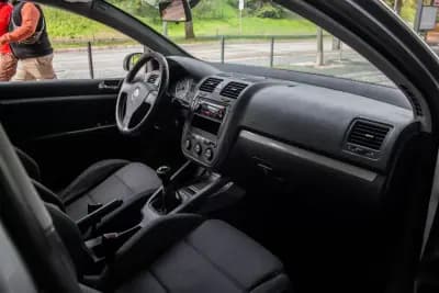 Vendo Volkswagen Golf 2003 - 4900 EUR, 208740 km - AUTO.MOTO.pt